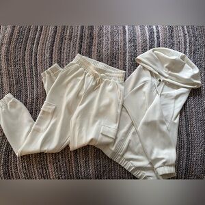 La Vie En Rose White Lounge Set